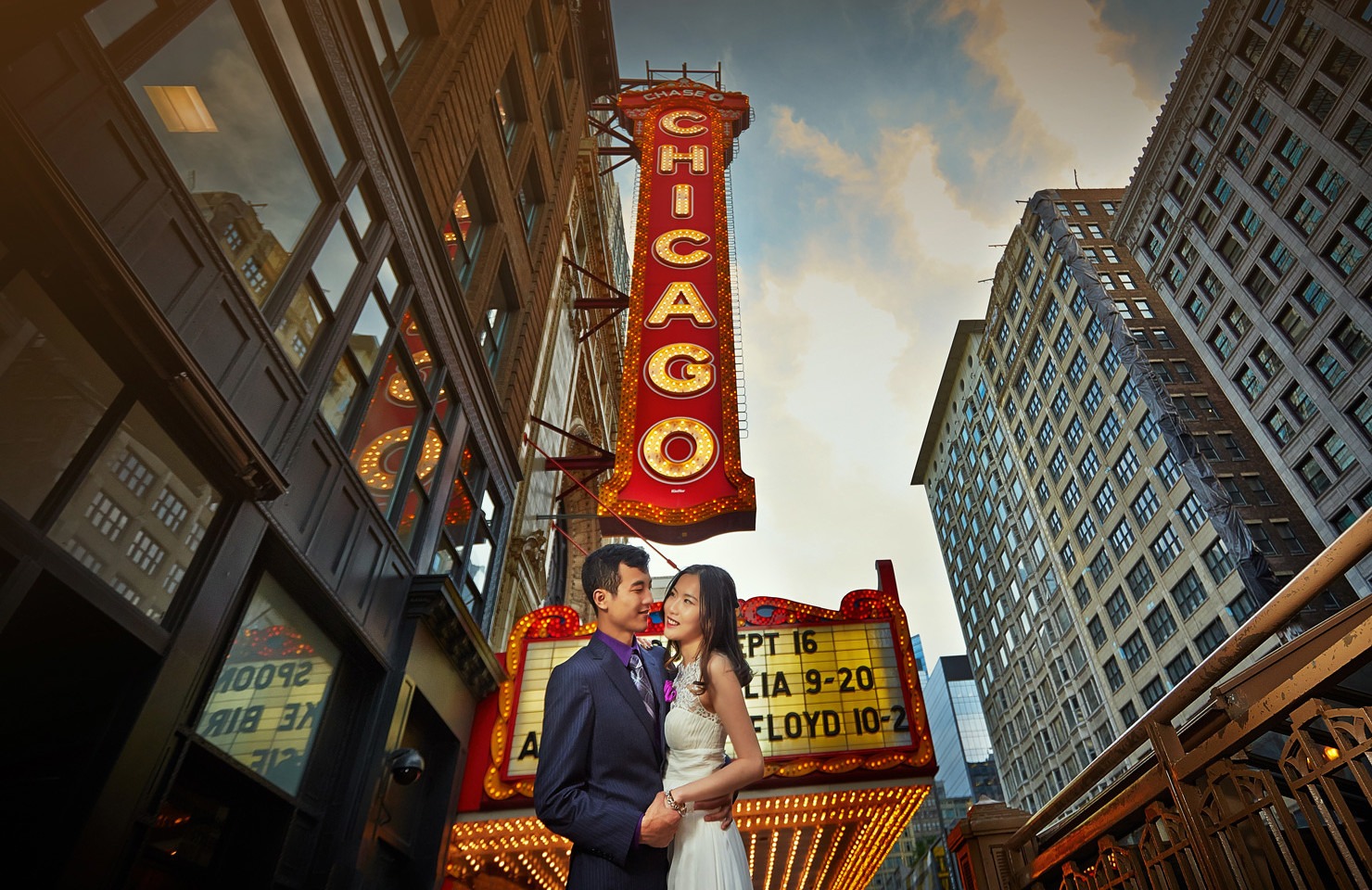 chicago theater engagement photo